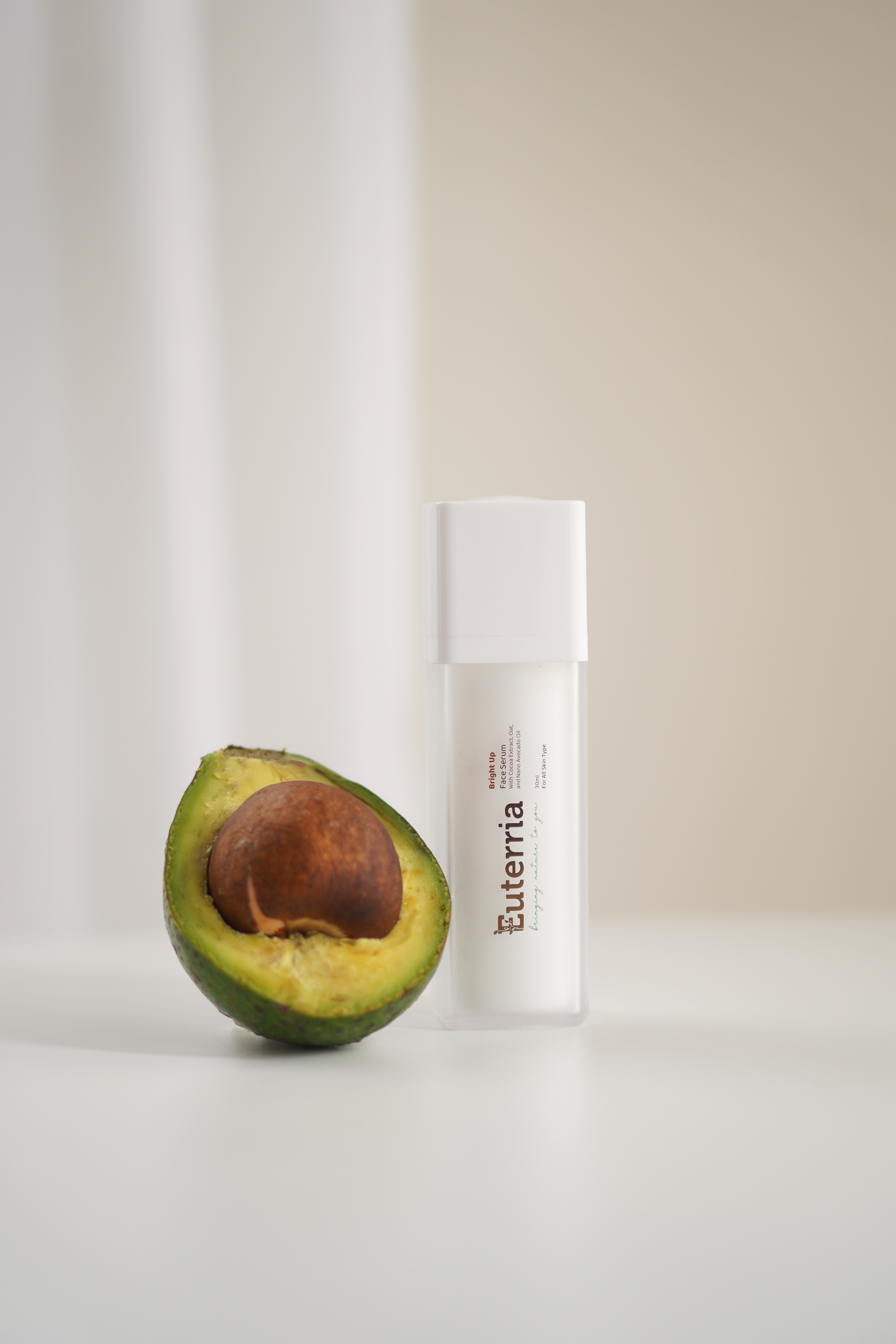 EUTERRIA BRIGHT UP FACE SERUM
